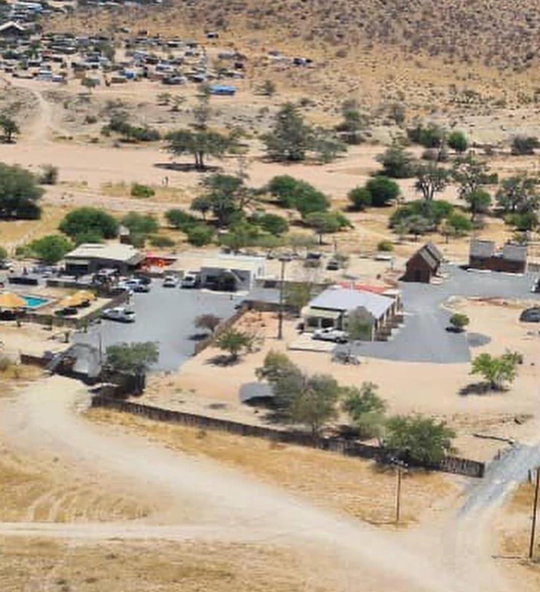 Issa Guesthouse Usakos Bagian luar foto