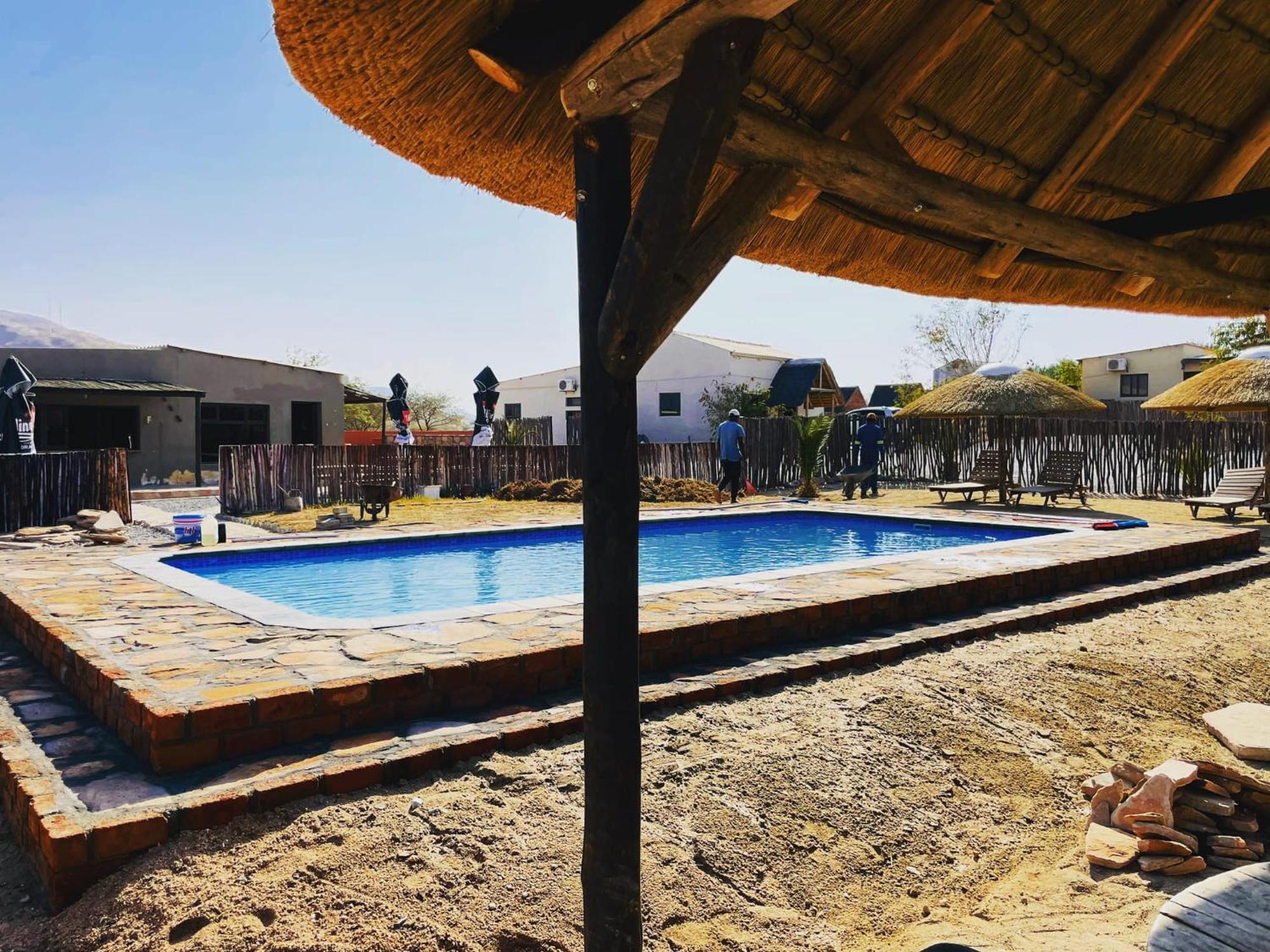 Issa Guesthouse Usakos Bagian luar foto